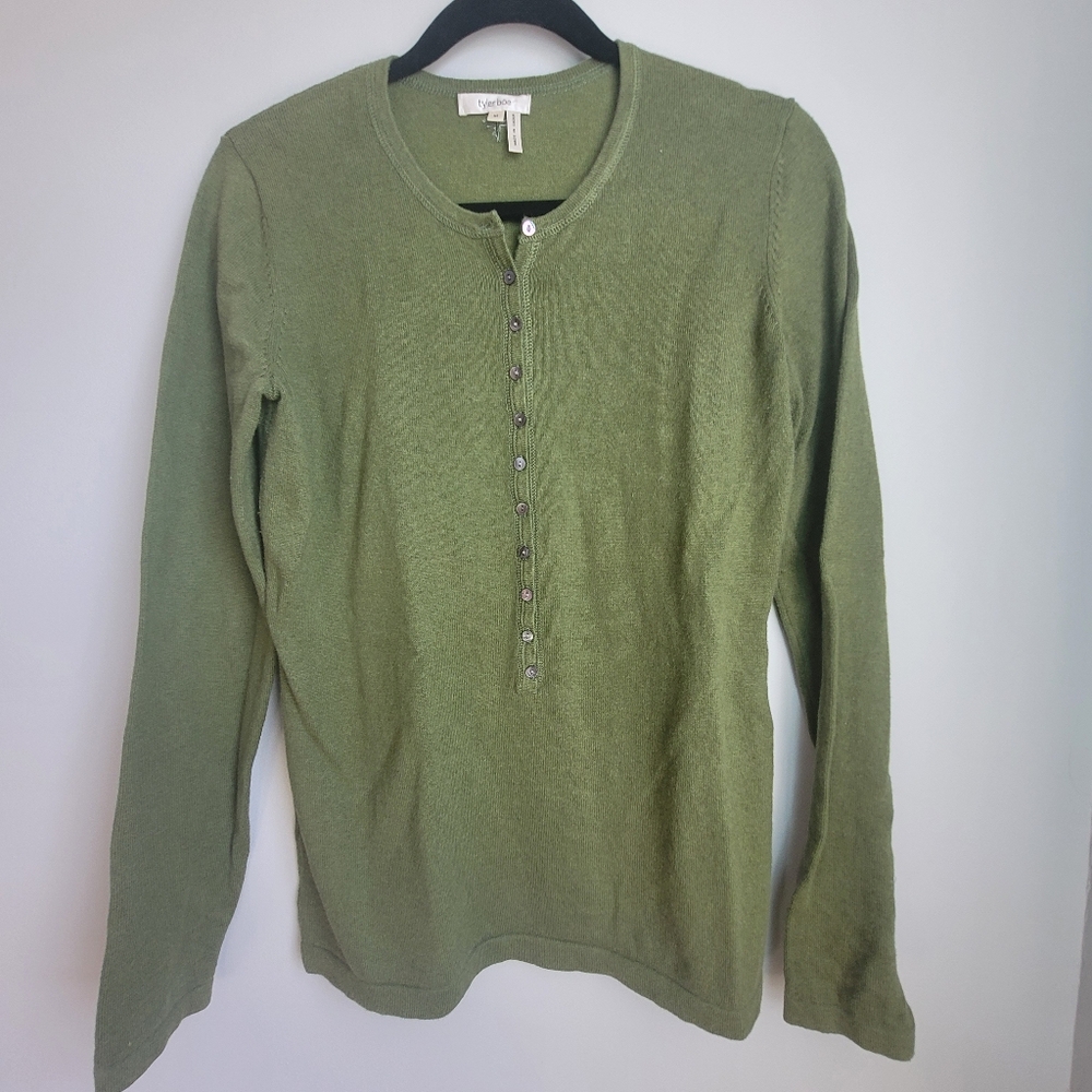 Tyler Boe Sage Green Henley Cashmere Blend Top M